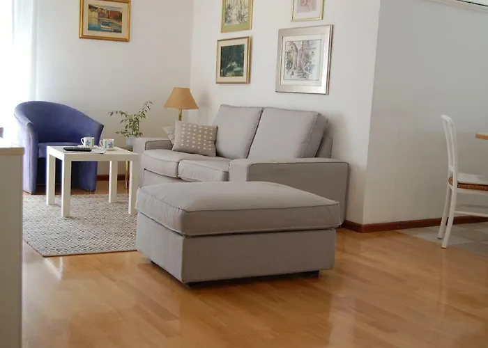 Definis Apartament *